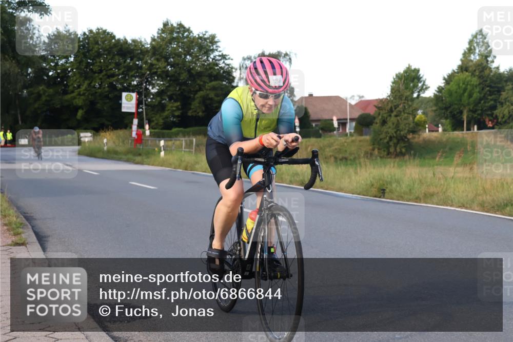 25.08.2024 - Elbe Triathlon Hamburg Fuchs,  Jonas http://msf.ph/oto/6866844 25.08.2024 09:27:06 Radfahren 134, 372 meine-sportfotos.de