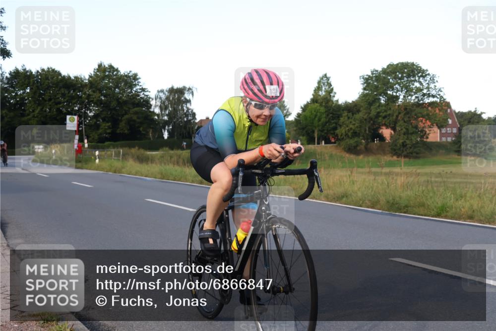 25.08.2024 - Elbe Triathlon Hamburg Fuchs,  Jonas http://msf.ph/oto/6866847 25.08.2024 09:27:06 Radfahren 134, 372 meine-sportfotos.de