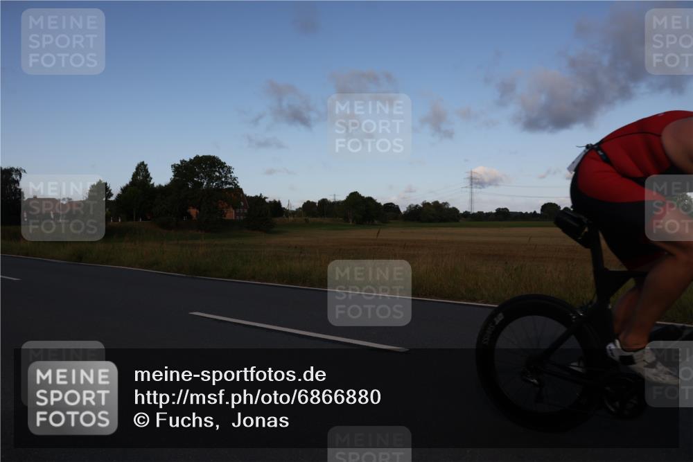 25.08.2024 - Elbe Triathlon Hamburg Fuchs,  Jonas http://msf.ph/oto/6866880 25.08.2024 09:27:10 Radfahren 134, 372 meine-sportfotos.de