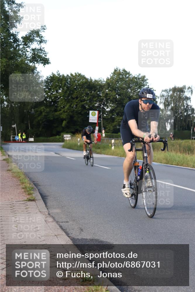 25.08.2024 - Elbe Triathlon Hamburg Fuchs,  Jonas http://msf.ph/oto/6867031 25.08.2024 09:27:37 Radfahren 157, 378, 215, 163 meine-sportfotos.de