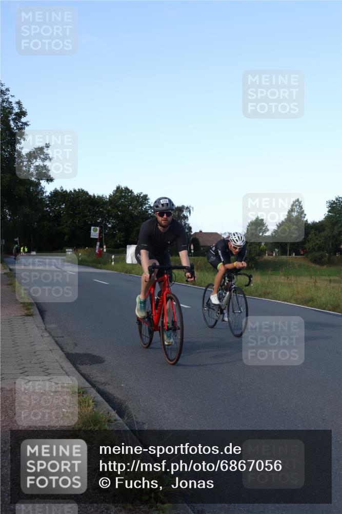 25.08.2024 - Elbe Triathlon Hamburg Fuchs,  Jonas http://msf.ph/oto/6867056 25.08.2024 09:28:01 Radfahren 141, 41, 233, 150, 69 meine-sportfotos.de