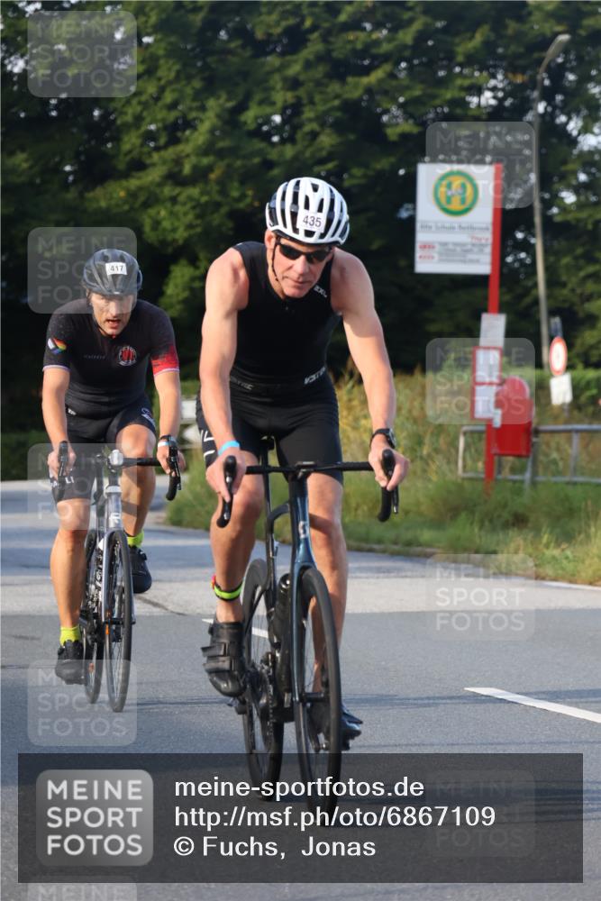 25.08.2024 - Elbe Triathlon Hamburg Fuchs,  Jonas http://msf.ph/oto/6867109 25.08.2024 09:28:09 Radfahren 150, 69, 207, 435, 417, 55 meine-sportfotos.de