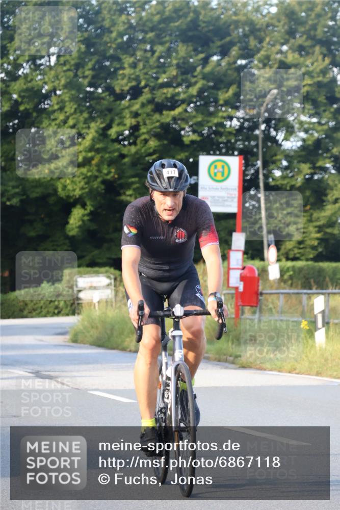 25.08.2024 - Elbe Triathlon Hamburg Fuchs,  Jonas http://msf.ph/oto/6867118 25.08.2024 09:28:10 Radfahren 150, 69, 207, 435, 417, 55, 270 meine-sportfotos.de