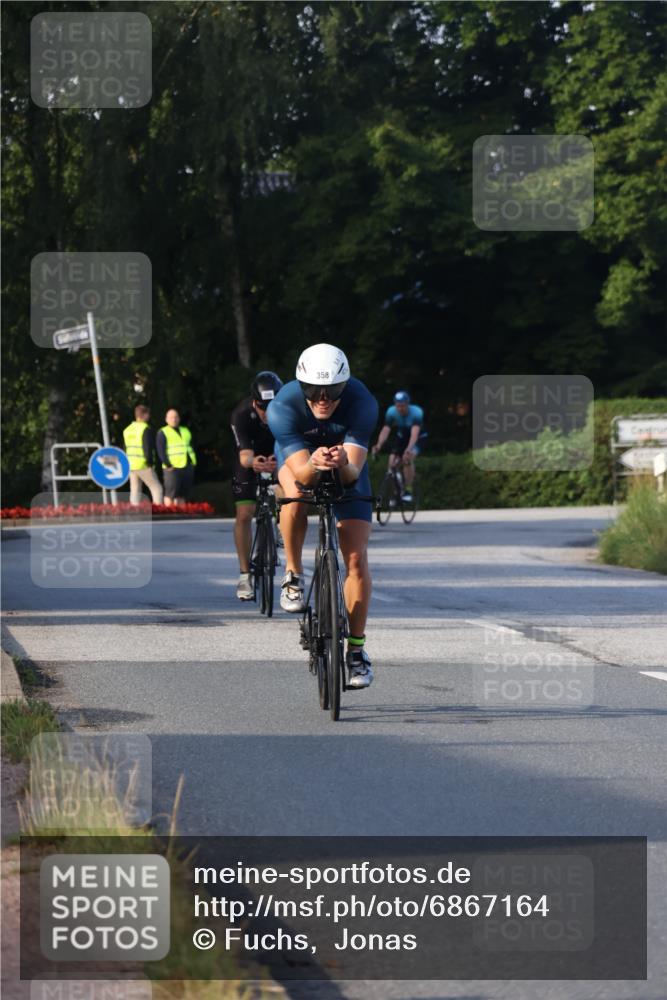 25.08.2024 - Elbe Triathlon Hamburg Fuchs,  Jonas http://msf.ph/oto/6867164 25.08.2024 09:28:17 Radfahren 55, 270, 358, 398 meine-sportfotos.de