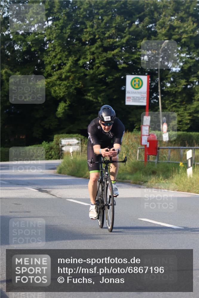 25.08.2024 - Elbe Triathlon Hamburg Fuchs,  Jonas http://msf.ph/oto/6867196 25.08.2024 09:28:19 Radfahren 270, 358, 398, 168 meine-sportfotos.de