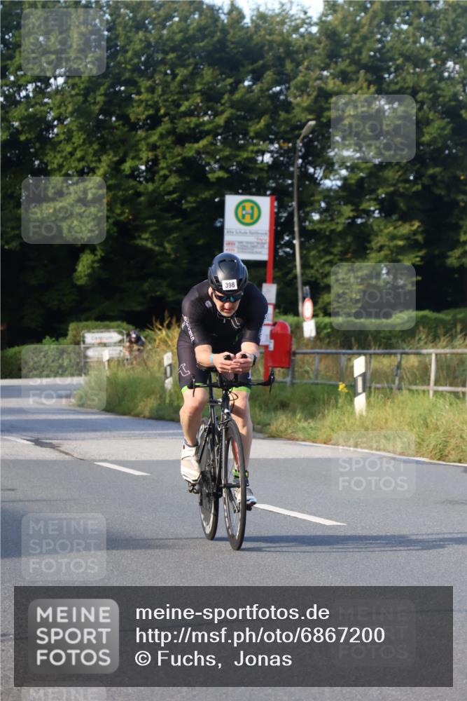 25.08.2024 - Elbe Triathlon Hamburg Fuchs,  Jonas http://msf.ph/oto/6867200 25.08.2024 09:28:19 Radfahren 270, 358, 398, 168 meine-sportfotos.de