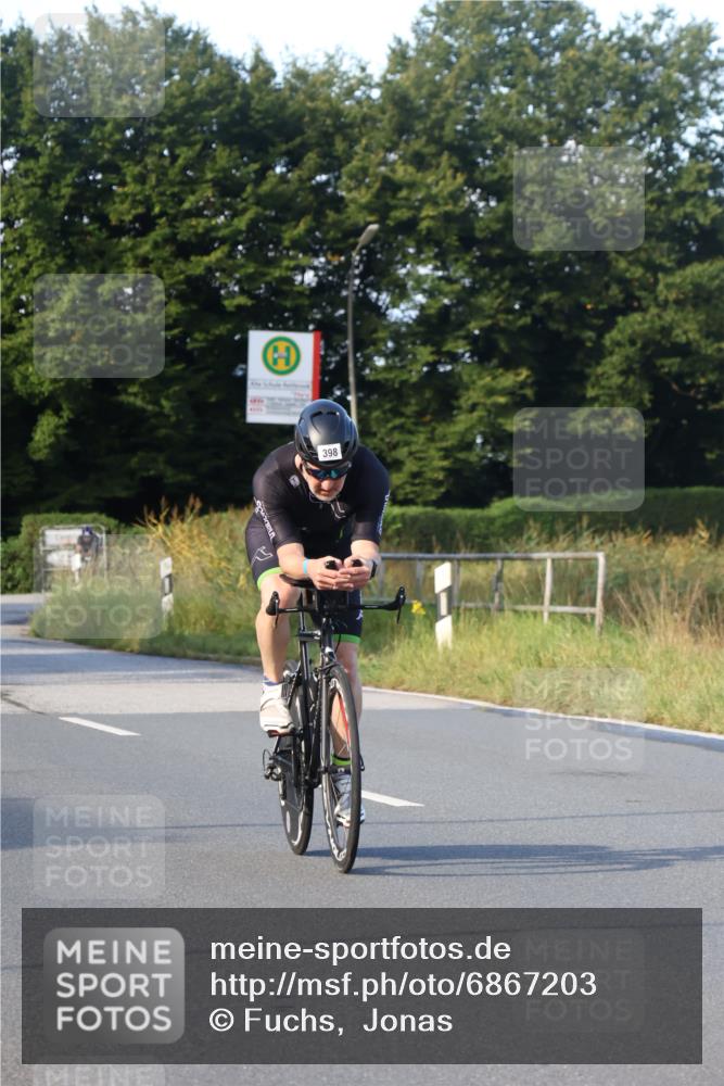 25.08.2024 - Elbe Triathlon Hamburg Fuchs,  Jonas http://msf.ph/oto/6867203 25.08.2024 09:28:19 Radfahren 270, 358, 398, 168 meine-sportfotos.de