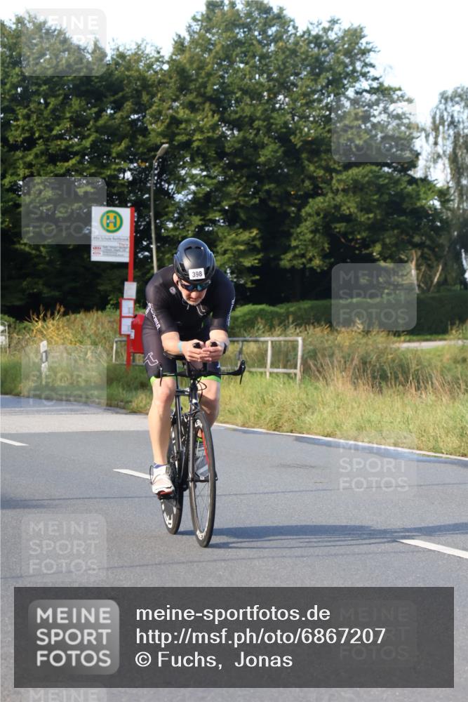 25.08.2024 - Elbe Triathlon Hamburg Fuchs,  Jonas http://msf.ph/oto/6867207 25.08.2024 09:28:19 Radfahren 270, 358, 398, 168 meine-sportfotos.de