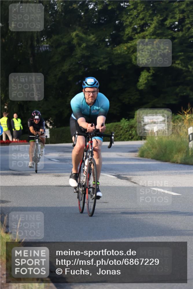 25.08.2024 - Elbe Triathlon Hamburg Fuchs,  Jonas http://msf.ph/oto/6867229 25.08.2024 09:28:24 Radfahren 358, 398, 168, 143 meine-sportfotos.de