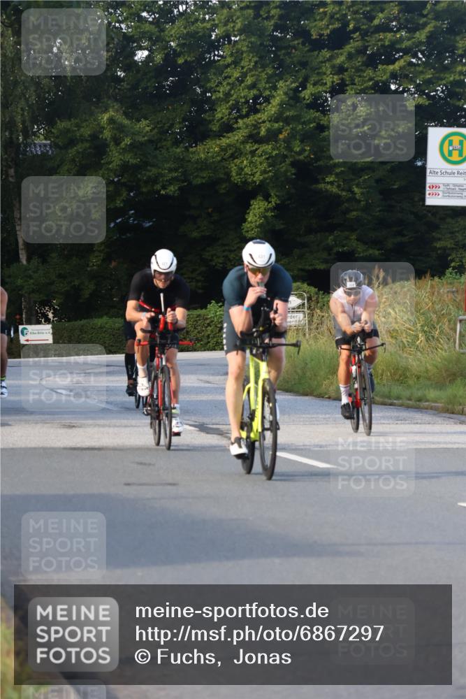 25.08.2024 - Elbe Triathlon Hamburg Fuchs,  Jonas http://msf.ph/oto/6867297 25.08.2024 09:28:32 Radfahren 143, 431, 368, 421, 333, 341, 130 meine-sportfotos.de
