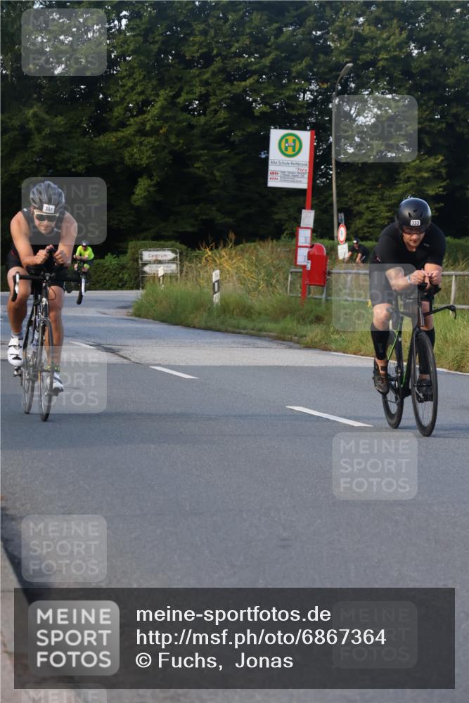 25.08.2024 - Elbe Triathlon Hamburg Fuchs,  Jonas http://msf.ph/oto/6867364 25.08.2024 09:28:35 Radfahren 431, 368, 421, 333, 341, 130, 388 meine-sportfotos.de