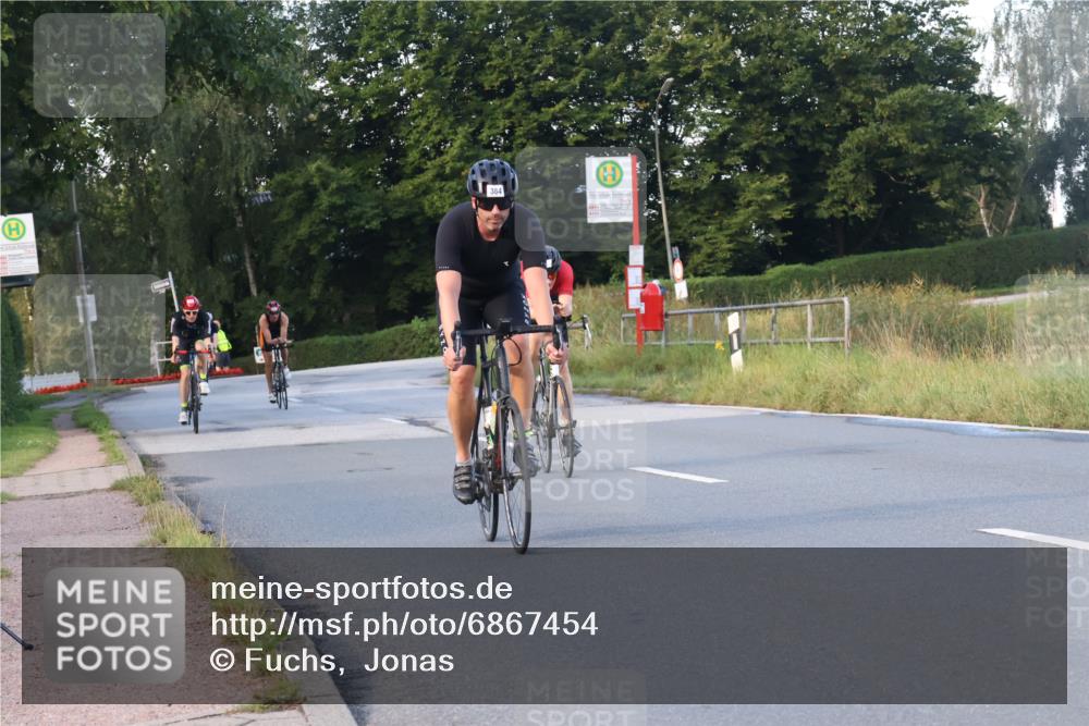 25.08.2024 - Elbe Triathlon Hamburg Fuchs,  Jonas http://msf.ph/oto/6867454 25.08.2024 09:28:44 Radfahren 388, 251, 384, 90, 290, 376, 381 meine-sportfotos.de