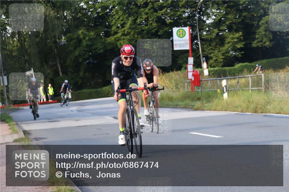 25.08.2024 - Elbe Triathlon Hamburg Fuchs,  Jonas http://msf.ph/oto/6867474 25.08.2024 09:28:47 Radfahren 388, 251, 384, 90, 290, 376, 381, 317 meine-sportfotos.de