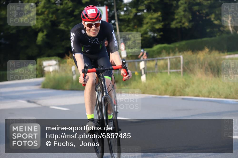 25.08.2024 - Elbe Triathlon Hamburg Fuchs,  Jonas http://msf.ph/oto/6867485 25.08.2024 09:28:47 Radfahren 388, 251, 384, 90, 290, 376, 381, 317 meine-sportfotos.de
