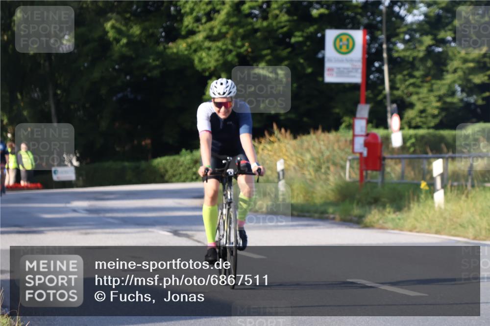 25.08.2024 - Elbe Triathlon Hamburg Fuchs,  Jonas http://msf.ph/oto/6867511 25.08.2024 09:28:52 Radfahren 290, 376, 381, 317, 154 meine-sportfotos.de