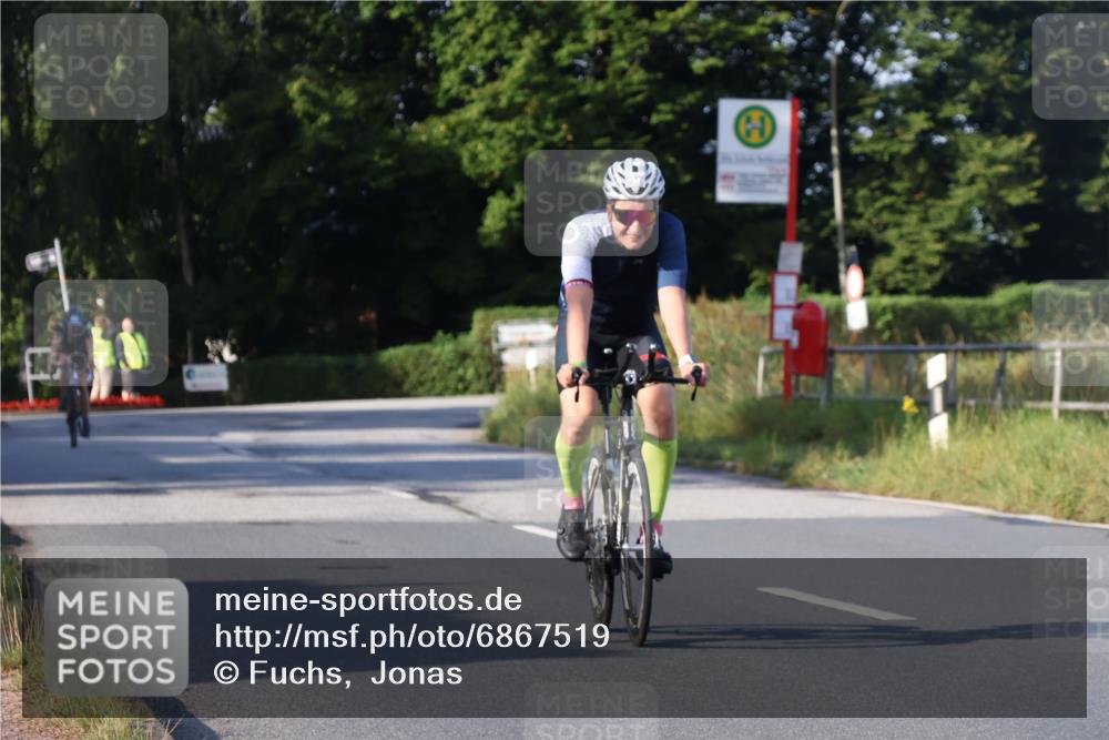 25.08.2024 - Elbe Triathlon Hamburg Fuchs,  Jonas http://msf.ph/oto/6867519 25.08.2024 09:28:52 Radfahren 290, 376, 381, 317, 154 meine-sportfotos.de
