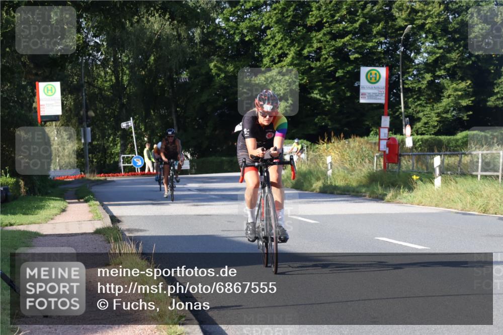 25.08.2024 - Elbe Triathlon Hamburg Fuchs,  Jonas http://msf.ph/oto/6867555 25.08.2024 09:29:02 Radfahren 154, 152, 442, 418, 528 meine-sportfotos.de