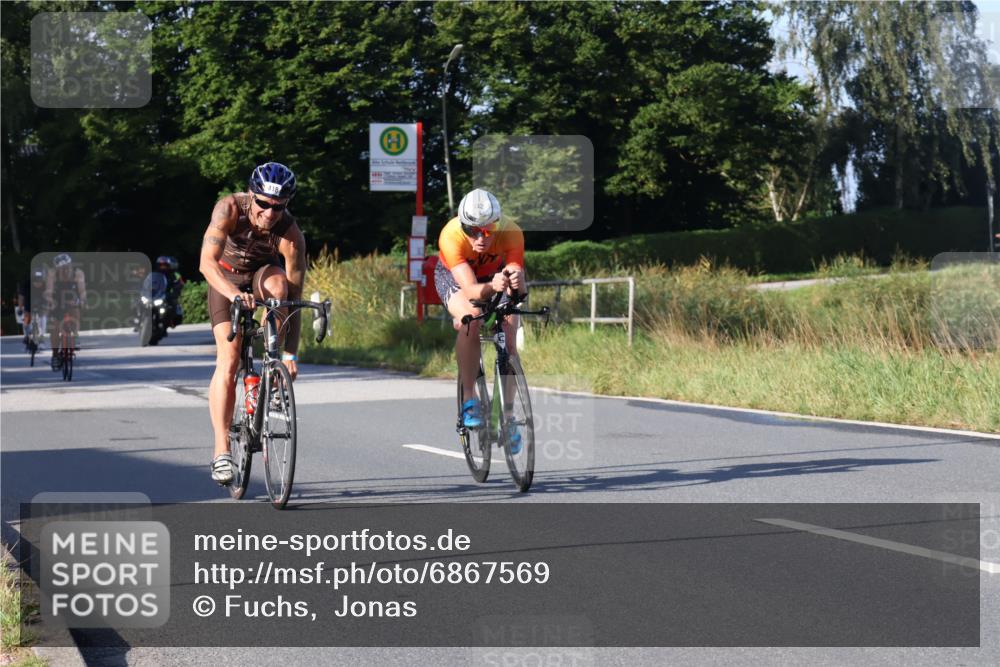 25.08.2024 - Elbe Triathlon Hamburg Fuchs,  Jonas http://msf.ph/oto/6867569 25.08.2024 09:29:05 Radfahren 152, 442, 418, 528, 111, 211 meine-sportfotos.de