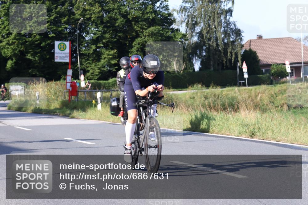 25.08.2024 - Elbe Triathlon Hamburg Fuchs,  Jonas http://msf.ph/oto/6867631 25.08.2024 09:29:09 Radfahren 442, 418, 528, 111, 211, 406 meine-sportfotos.de