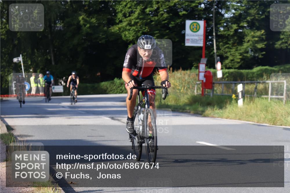 25.08.2024 - Elbe Triathlon Hamburg Fuchs,  Jonas http://msf.ph/oto/6867674 25.08.2024 09:29:13 Radfahren 418, 528, 111, 211, 406, 131, 355, 374 meine-sportfotos.de