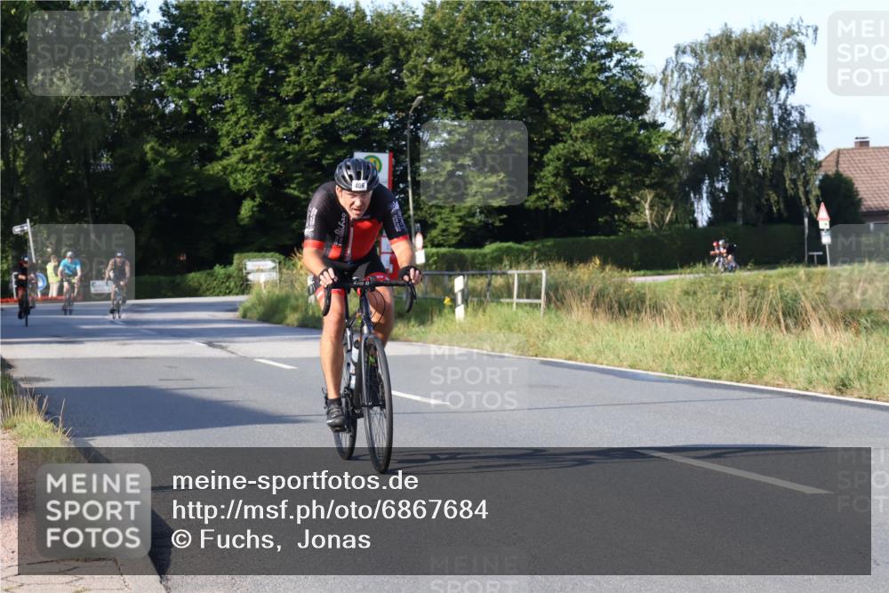 25.08.2024 - Elbe Triathlon Hamburg Fuchs,  Jonas http://msf.ph/oto/6867684 25.08.2024 09:29:13 Radfahren 418, 528, 111, 211, 406, 131, 355, 374 meine-sportfotos.de