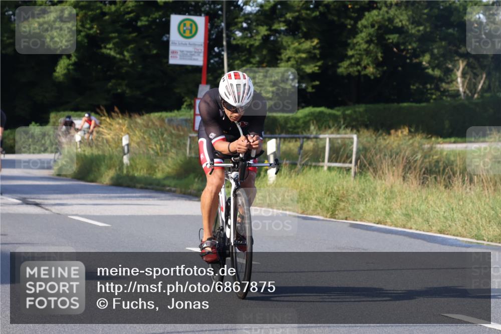 25.08.2024 - Elbe Triathlon Hamburg Fuchs,  Jonas http://msf.ph/oto/6867875 25.08.2024 09:29:48 Radfahren 66, 447, 98, 407, 138, 385 meine-sportfotos.de