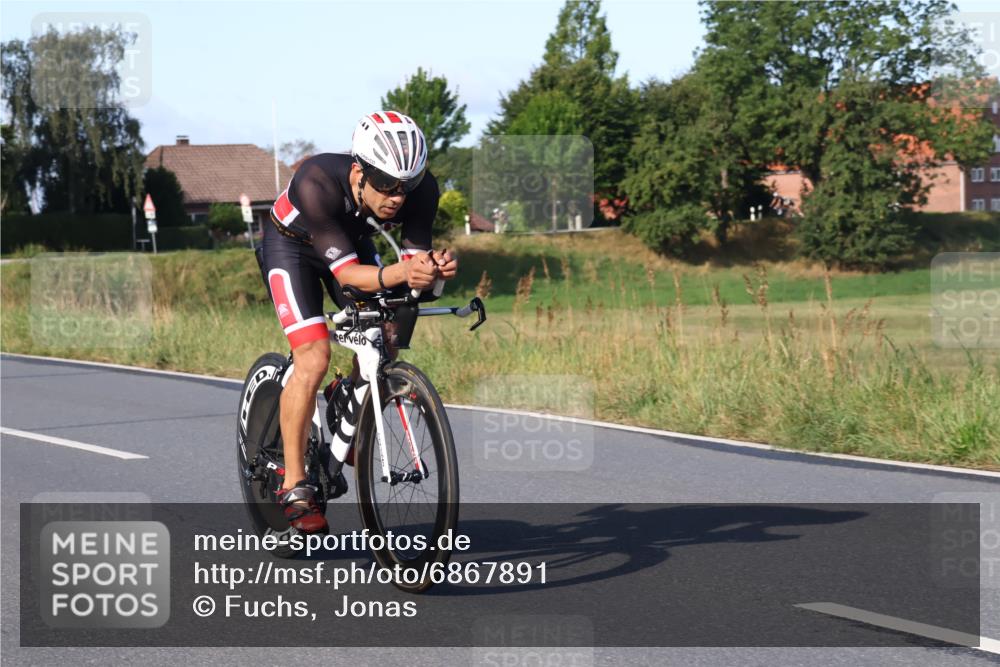 25.08.2024 - Elbe Triathlon Hamburg Fuchs,  Jonas http://msf.ph/oto/6867891 25.08.2024 09:29:49 Radfahren 66, 447, 98, 407, 138, 385, 401 meine-sportfotos.de
