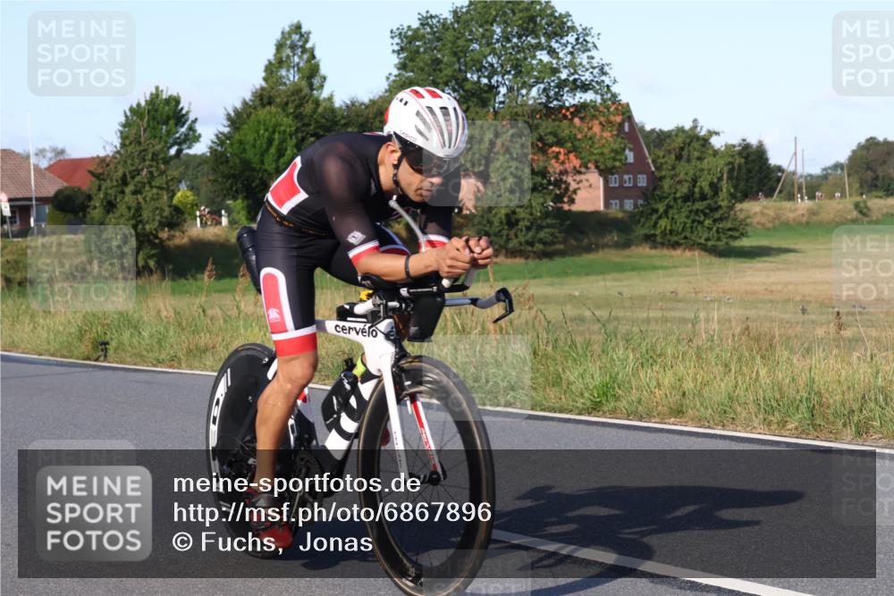 25.08.2024 - Elbe Triathlon Hamburg Fuchs,  Jonas http://msf.ph/oto/6867896 25.08.2024 09:29:49 Radfahren 66, 447, 98, 407, 138, 385, 401 meine-sportfotos.de