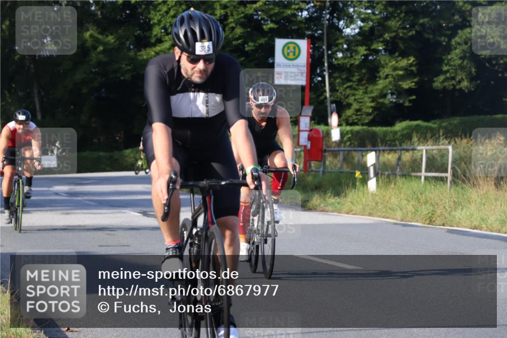 25.08.2024 - Elbe Triathlon Hamburg Fuchs,  Jonas http://msf.ph/oto/6867977 25.08.2024 09:29:55 Radfahren 447, 98, 407, 138, 385, 401, 305, 101 meine-sportfotos.de