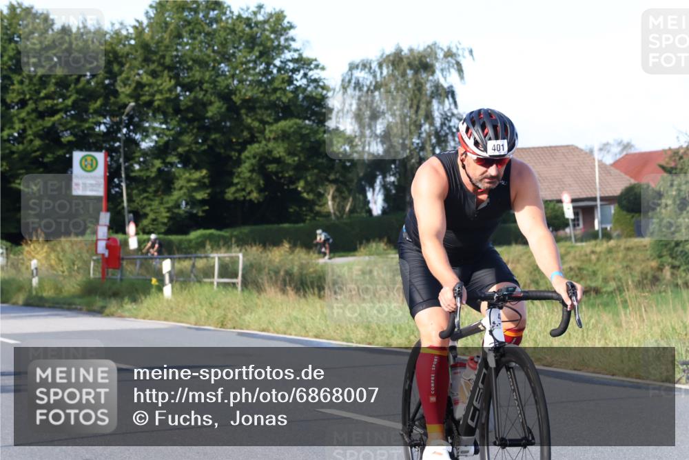 25.08.2024 - Elbe Triathlon Hamburg Fuchs,  Jonas http://msf.ph/oto/6868007 25.08.2024 09:29:56 Radfahren 447, 98, 407, 138, 385, 401, 305, 101 meine-sportfotos.de