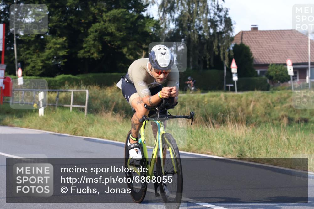 25.08.2024 - Elbe Triathlon Hamburg Fuchs,  Jonas http://msf.ph/oto/6868055 25.08.2024 09:30:01 Radfahren 401, 305, 101, 231, 221 meine-sportfotos.de
