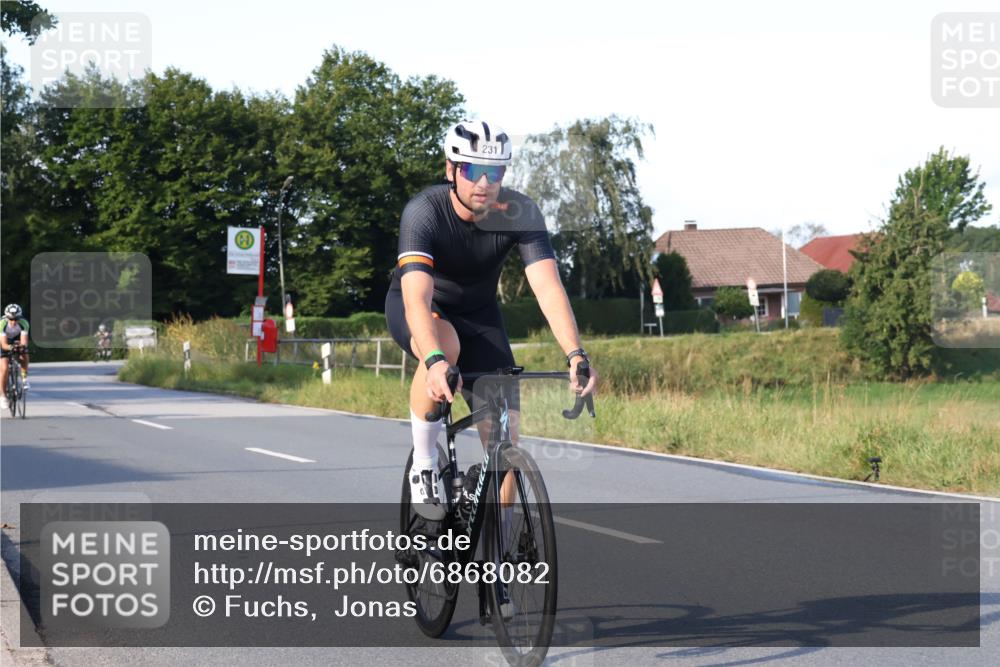 25.08.2024 - Elbe Triathlon Hamburg Fuchs,  Jonas http://msf.ph/oto/6868082 25.08.2024 09:30:05 Radfahren 101, 231, 221, 114 meine-sportfotos.de