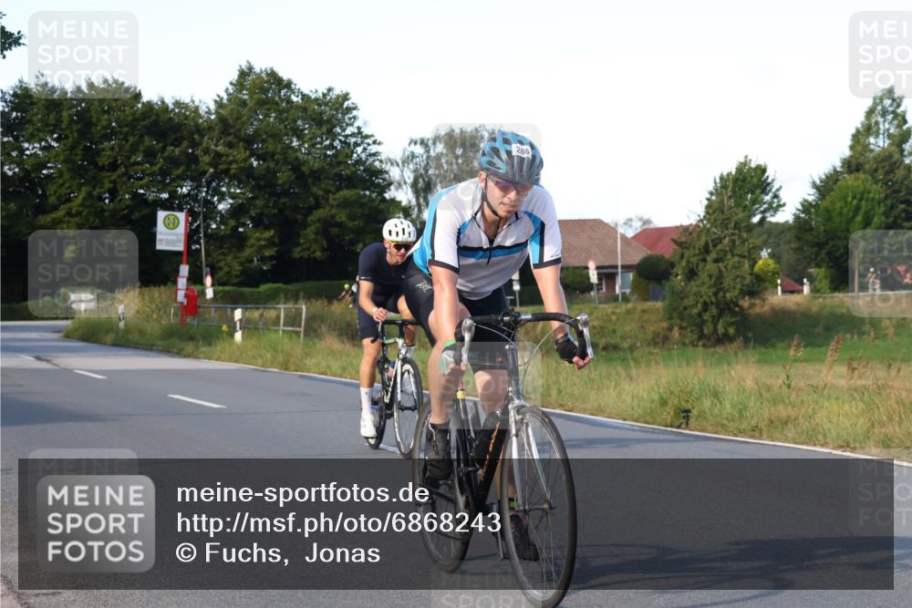 25.08.2024 - Elbe Triathlon Hamburg Fuchs,  Jonas http://msf.ph/oto/6868243 25.08.2024 09:30:23 Radfahren 137, 286, 249, 361 meine-sportfotos.de