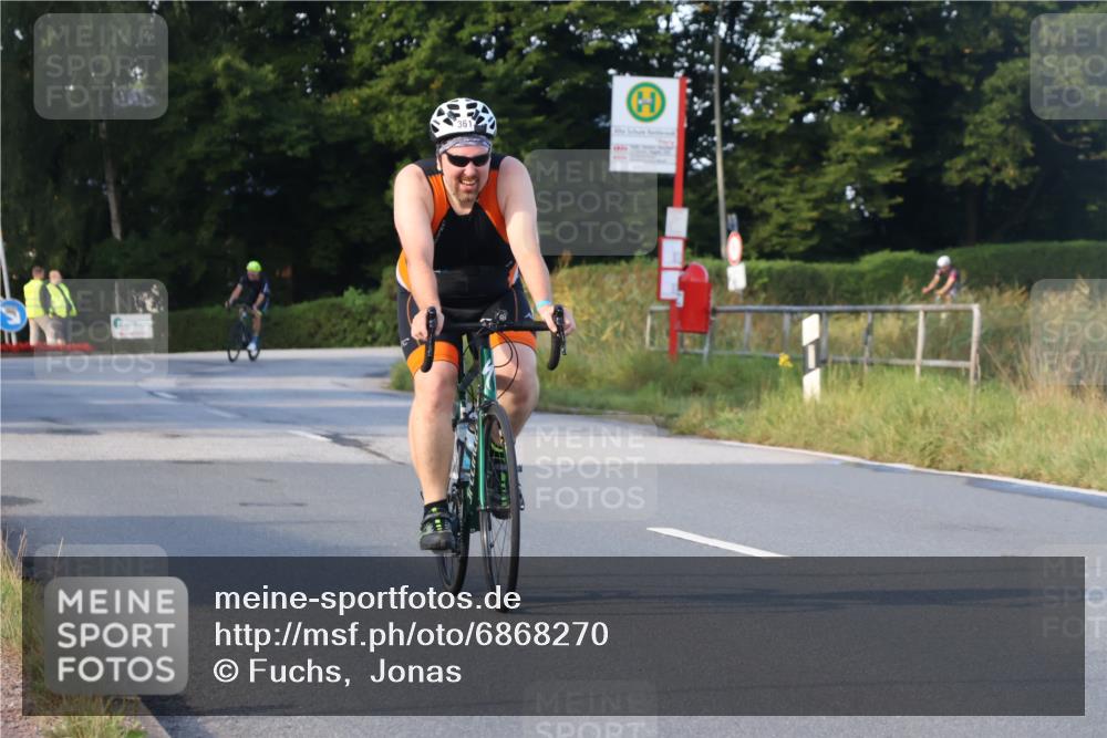 25.08.2024 - Elbe Triathlon Hamburg Fuchs,  Jonas http://msf.ph/oto/6868270 25.08.2024 09:30:26 Radfahren 286, 249, 361, 170, 330 meine-sportfotos.de