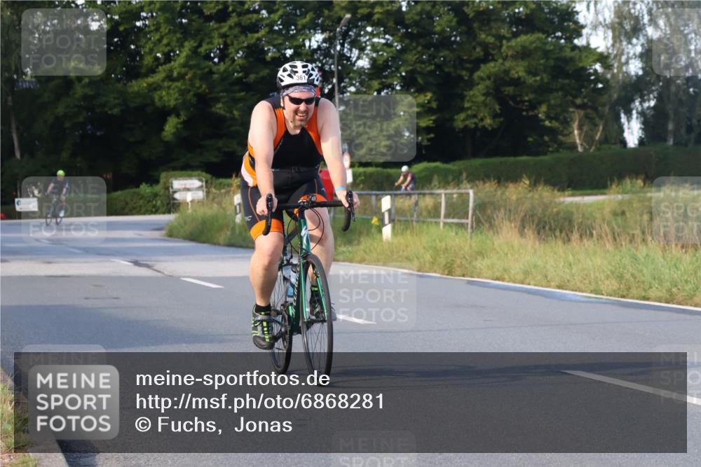 25.08.2024 - Elbe Triathlon Hamburg Fuchs,  Jonas http://msf.ph/oto/6868281 25.08.2024 09:30:26 Radfahren 286, 249, 361, 170, 330 meine-sportfotos.de