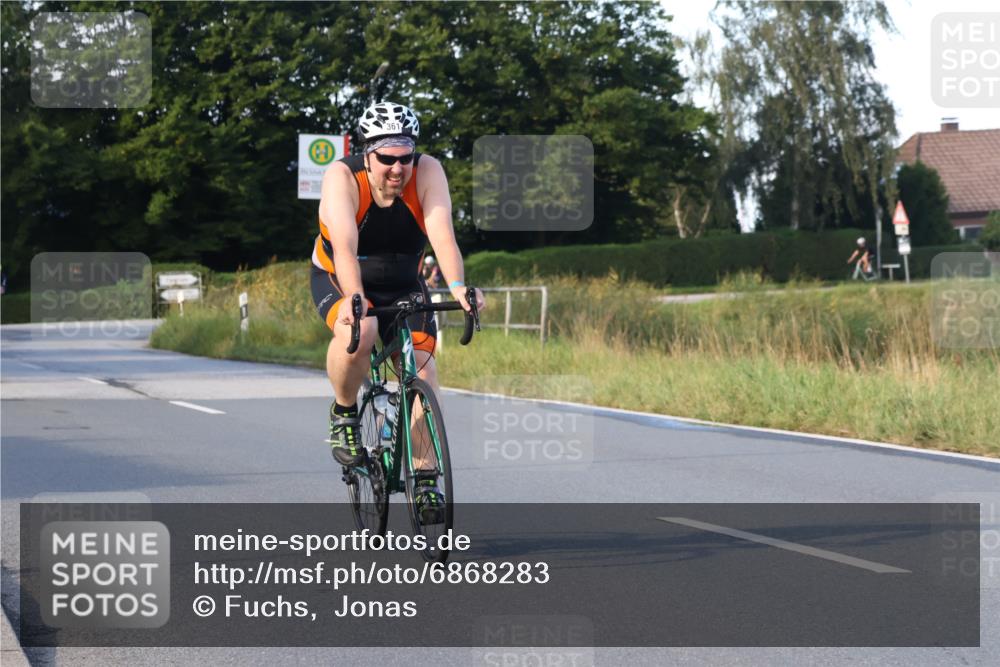 25.08.2024 - Elbe Triathlon Hamburg Fuchs,  Jonas http://msf.ph/oto/6868283 25.08.2024 09:30:26 Radfahren 286, 249, 361, 170, 330 meine-sportfotos.de