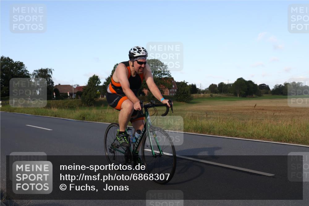25.08.2024 - Elbe Triathlon Hamburg Fuchs,  Jonas http://msf.ph/oto/6868307 25.08.2024 09:30:27 Radfahren 286, 249, 361, 170, 330 meine-sportfotos.de