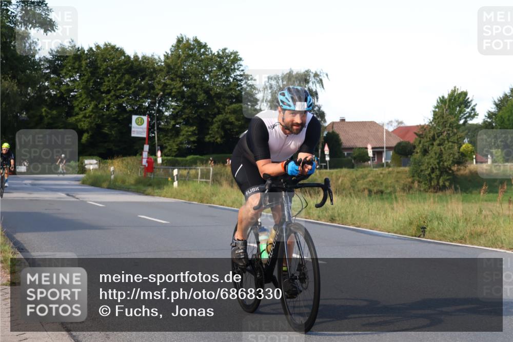 25.08.2024 - Elbe Triathlon Hamburg Fuchs,  Jonas http://msf.ph/oto/6868330 25.08.2024 09:30:30 Radfahren 361, 170, 330, 88 meine-sportfotos.de