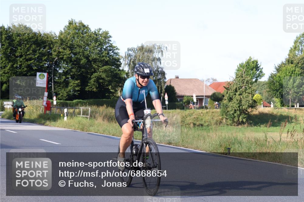 25.08.2024 - Elbe Triathlon Hamburg Fuchs,  Jonas http://msf.ph/oto/6868654 25.08.2024 09:31:08 Radfahren 254, 271, 67, 113, 136, 187, 257, 302, 307 meine-sportfotos.de