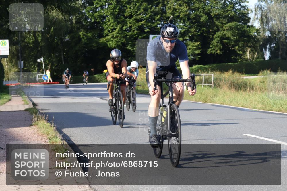 25.08.2024 - Elbe Triathlon Hamburg Fuchs,  Jonas http://msf.ph/oto/6868715 25.08.2024 09:31:14 Radfahren 136, 187, 257, 302, 307, 312, 482, 243 meine-sportfotos.de