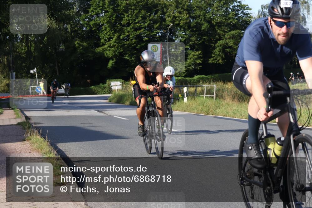 25.08.2024 - Elbe Triathlon Hamburg Fuchs,  Jonas http://msf.ph/oto/6868718 25.08.2024 09:31:14 Radfahren 136, 187, 257, 302, 307, 312, 482, 243 meine-sportfotos.de