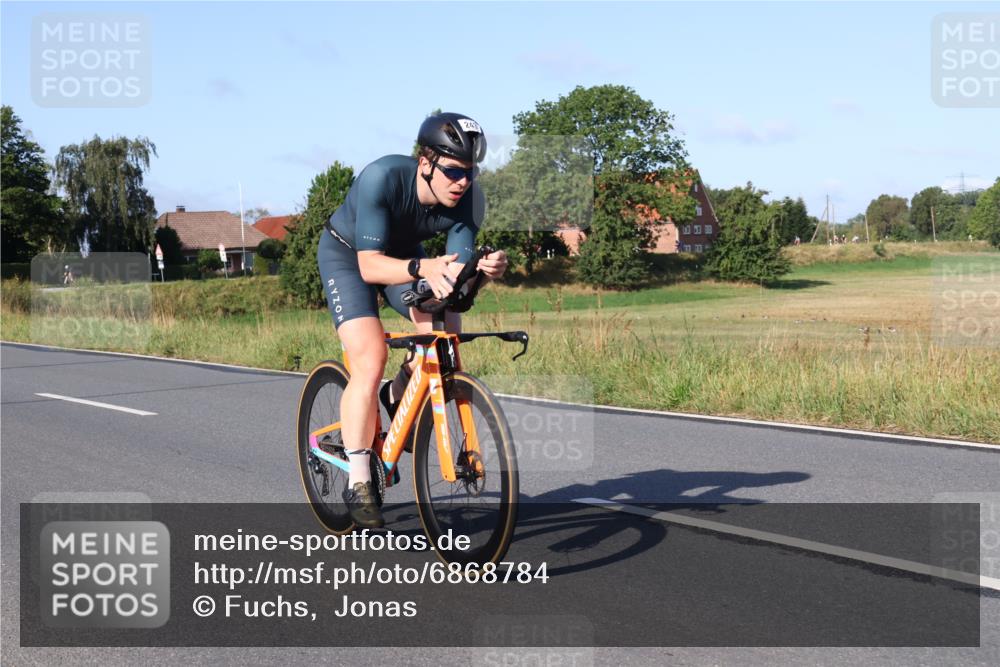 25.08.2024 - Elbe Triathlon Hamburg Fuchs,  Jonas http://msf.ph/oto/6868784 25.08.2024 09:31:19 Radfahren 307, 312, 482, 243, 72, 277 meine-sportfotos.de