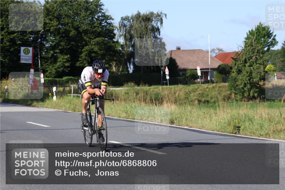 25.08.2024 - Elbe Triathlon Hamburg Fuchs,  Jonas http://msf.ph/oto/6868806 25.08.2024 09:31:21 Radfahren 312, 482, 243, 72, 277, 125, 351 meine-sportfotos.de