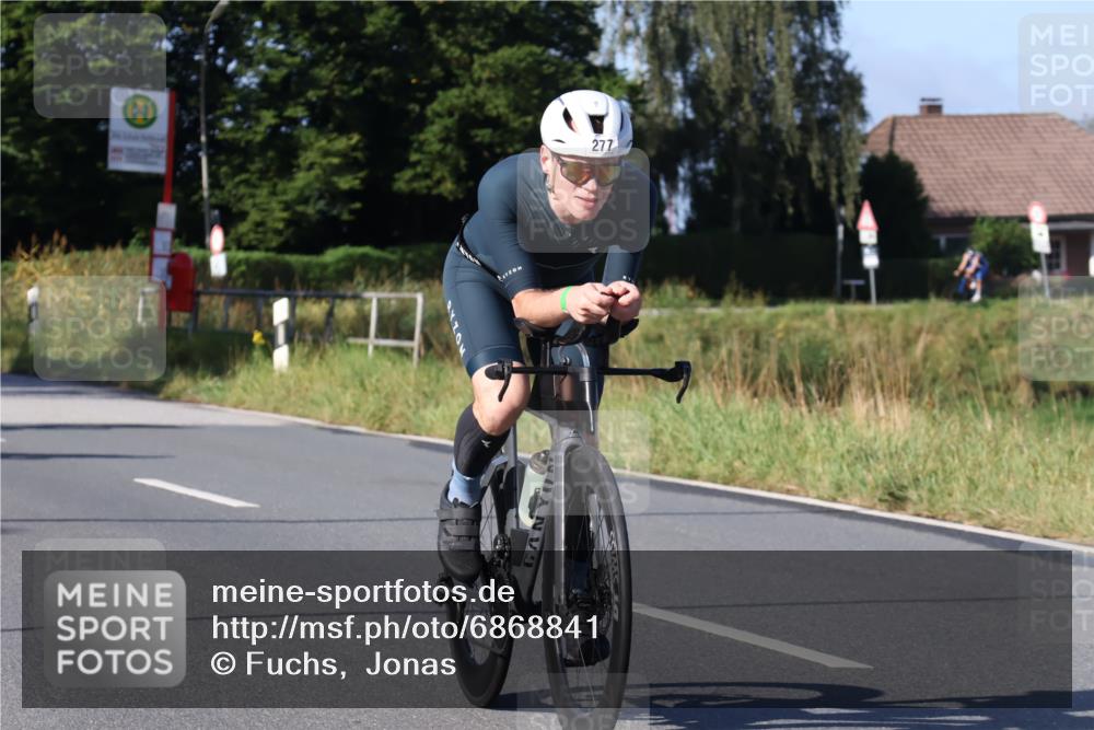 25.08.2024 - Elbe Triathlon Hamburg Fuchs,  Jonas http://msf.ph/oto/6868841 25.08.2024 09:31:25 Radfahren 72, 277, 125, 351, 223 meine-sportfotos.de