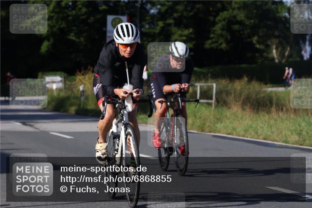 25.08.2024 - Elbe Triathlon Hamburg Fuchs,  Jonas http://msf.ph/oto/6868855 25.08.2024 09:31:27 Radfahren 72, 277, 125, 351, 223, 242 meine-sportfotos.de