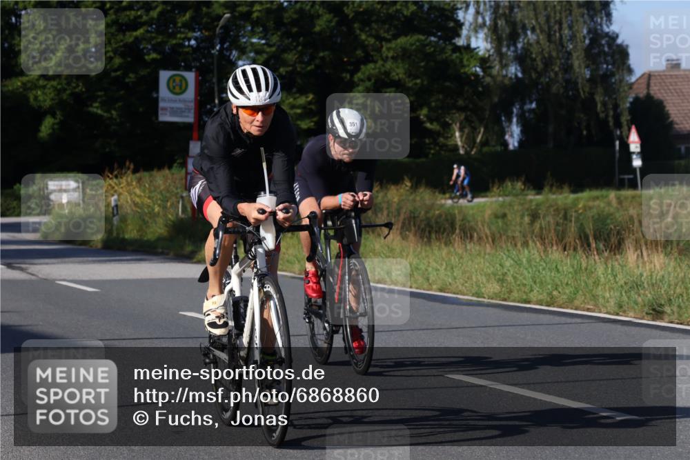 25.08.2024 - Elbe Triathlon Hamburg Fuchs,  Jonas http://msf.ph/oto/6868860 25.08.2024 09:31:27 Radfahren 72, 277, 125, 351, 223, 242 meine-sportfotos.de