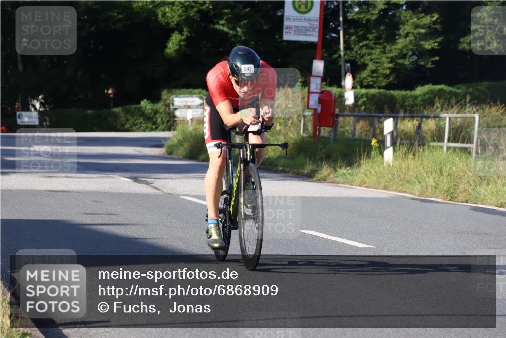 25.08.2024 - Elbe Triathlon Hamburg Fuchs,  Jonas http://msf.ph/oto/6868909 25.08.2024 09:31:32 Radfahren 125, 351, 223, 242, 173 meine-sportfotos.de