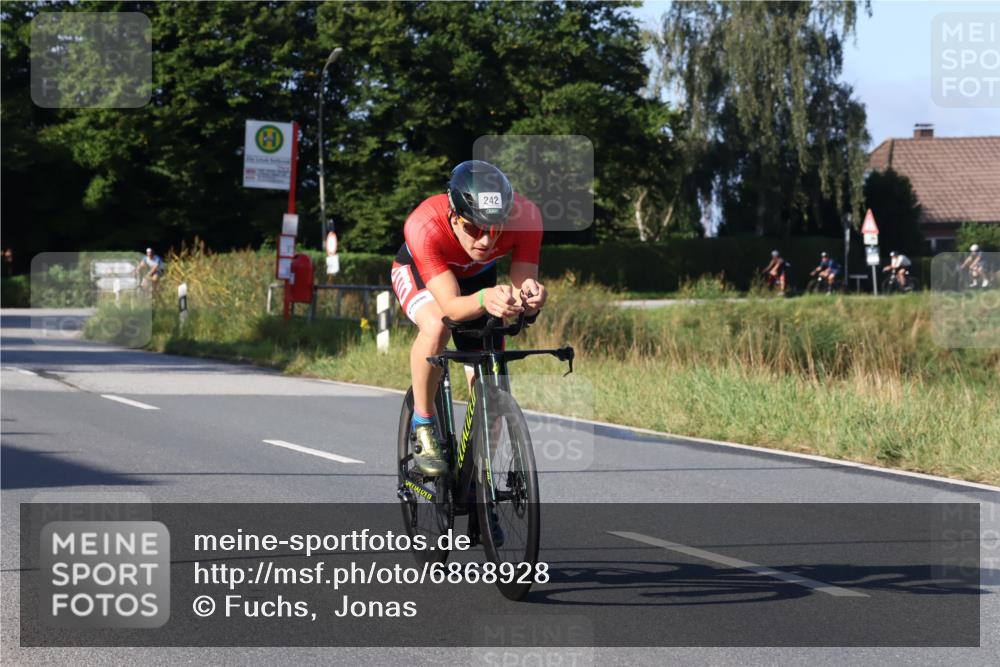 25.08.2024 - Elbe Triathlon Hamburg Fuchs,  Jonas http://msf.ph/oto/6868928 25.08.2024 09:31:33 Radfahren 125, 351, 223, 242, 173 meine-sportfotos.de