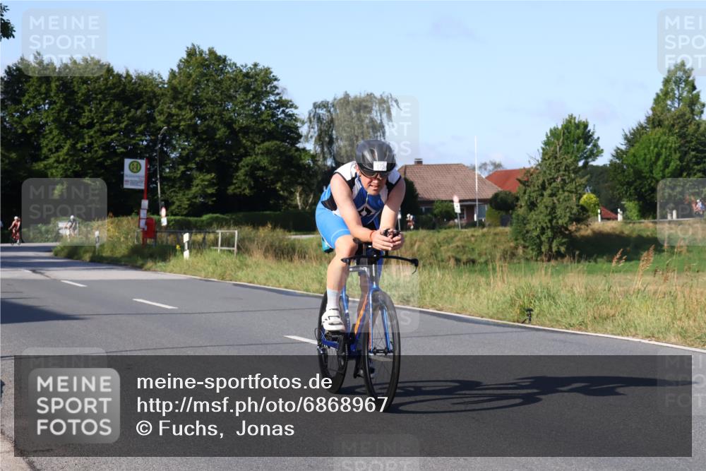 25.08.2024 - Elbe Triathlon Hamburg Fuchs,  Jonas http://msf.ph/oto/6868967 25.08.2024 09:31:38 Radfahren 242, 173, 176, 200, 373 meine-sportfotos.de