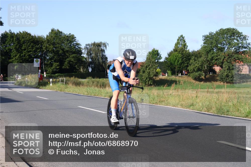 25.08.2024 - Elbe Triathlon Hamburg Fuchs,  Jonas http://msf.ph/oto/6868970 25.08.2024 09:31:38 Radfahren 242, 173, 176, 200, 373 meine-sportfotos.de